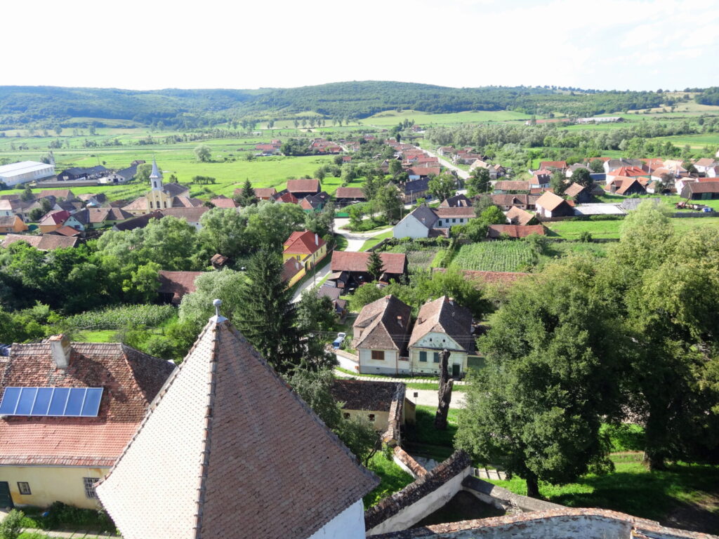 Dorfansicht li.Pfarrhs.