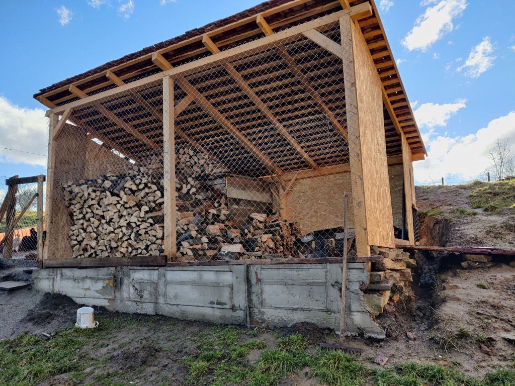 5886436963786012685 121 (1024x768)