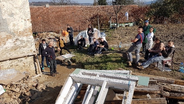 ERASMUS Schü.A Pause alteFenster