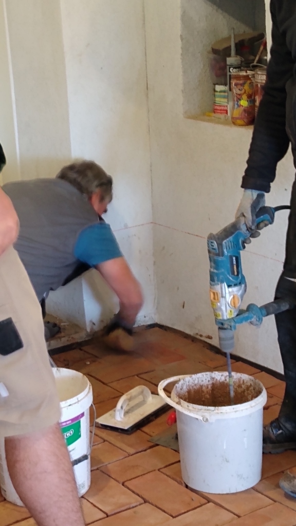 IMG 20221104 121800030 (576x1024)